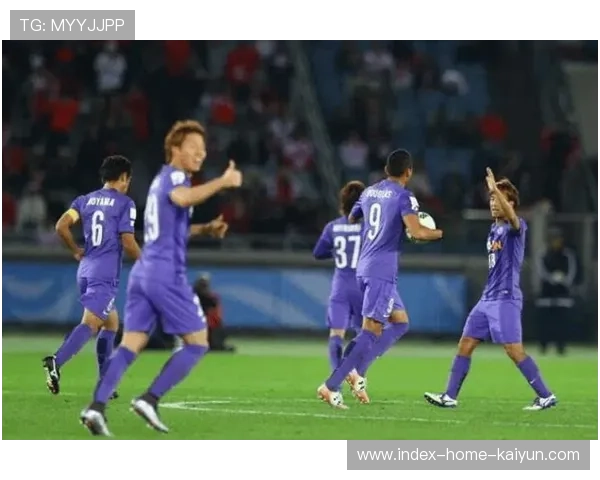 广岛三箭前锋关键逆转球，亚冠主场展现心理素质与射术